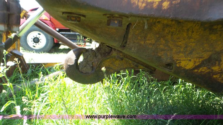 image for item L5260 1966 Caterpillar D6C dozer