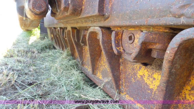 image for item L5260 1966 Caterpillar D6C dozer