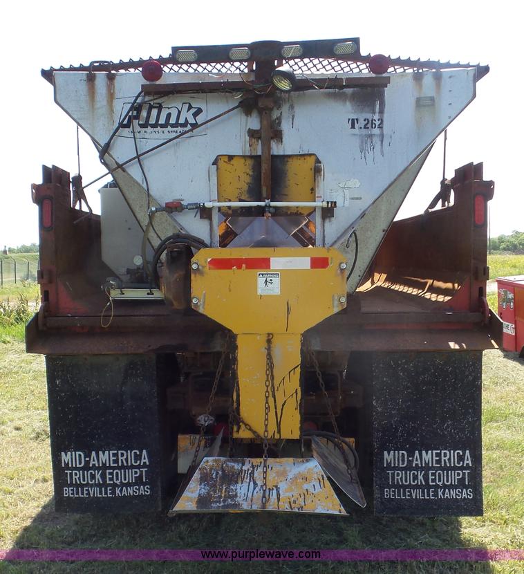 image for item L5261 2003 International 4200 dump truck