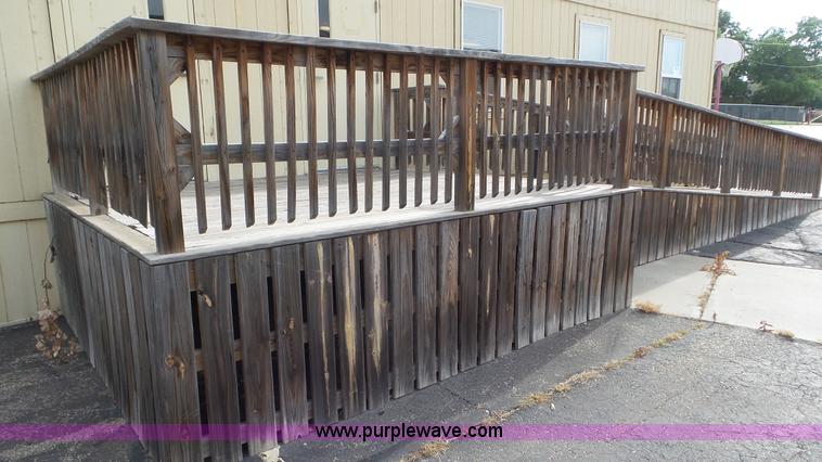 image for item L5276 2009 C&B mobile office trailer