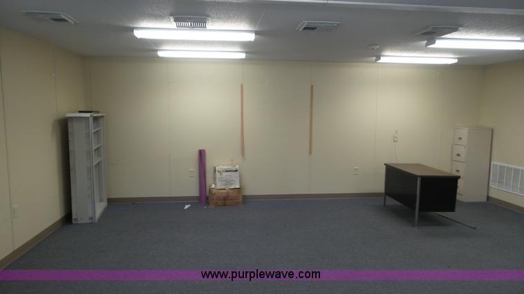 image for item L5276 2009 C&B mobile office trailer