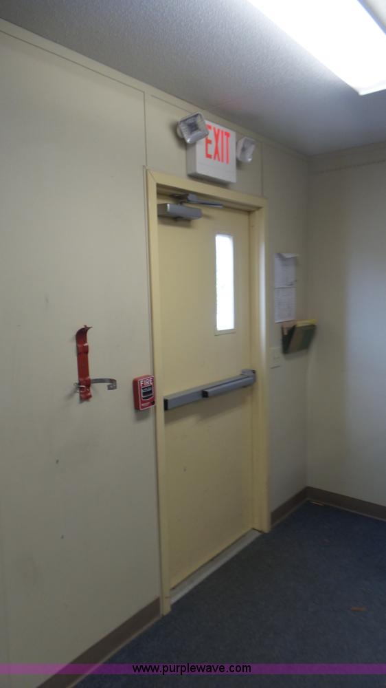 image for item L5276 2009 C&B mobile office trailer