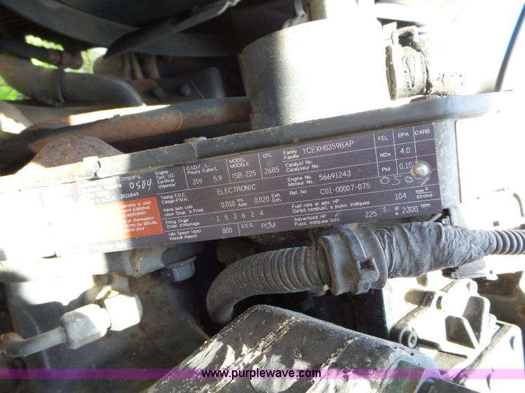 image for item L5734 2001 Freightliner FS65 school bus