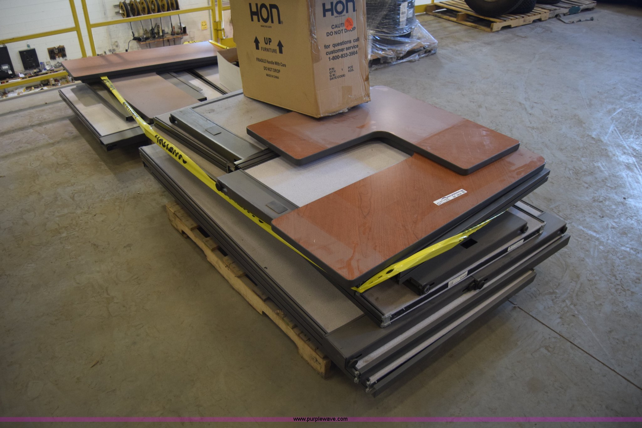 Hon office furniture in Hutchinson, KS Item BF9836 sold Purple Wave