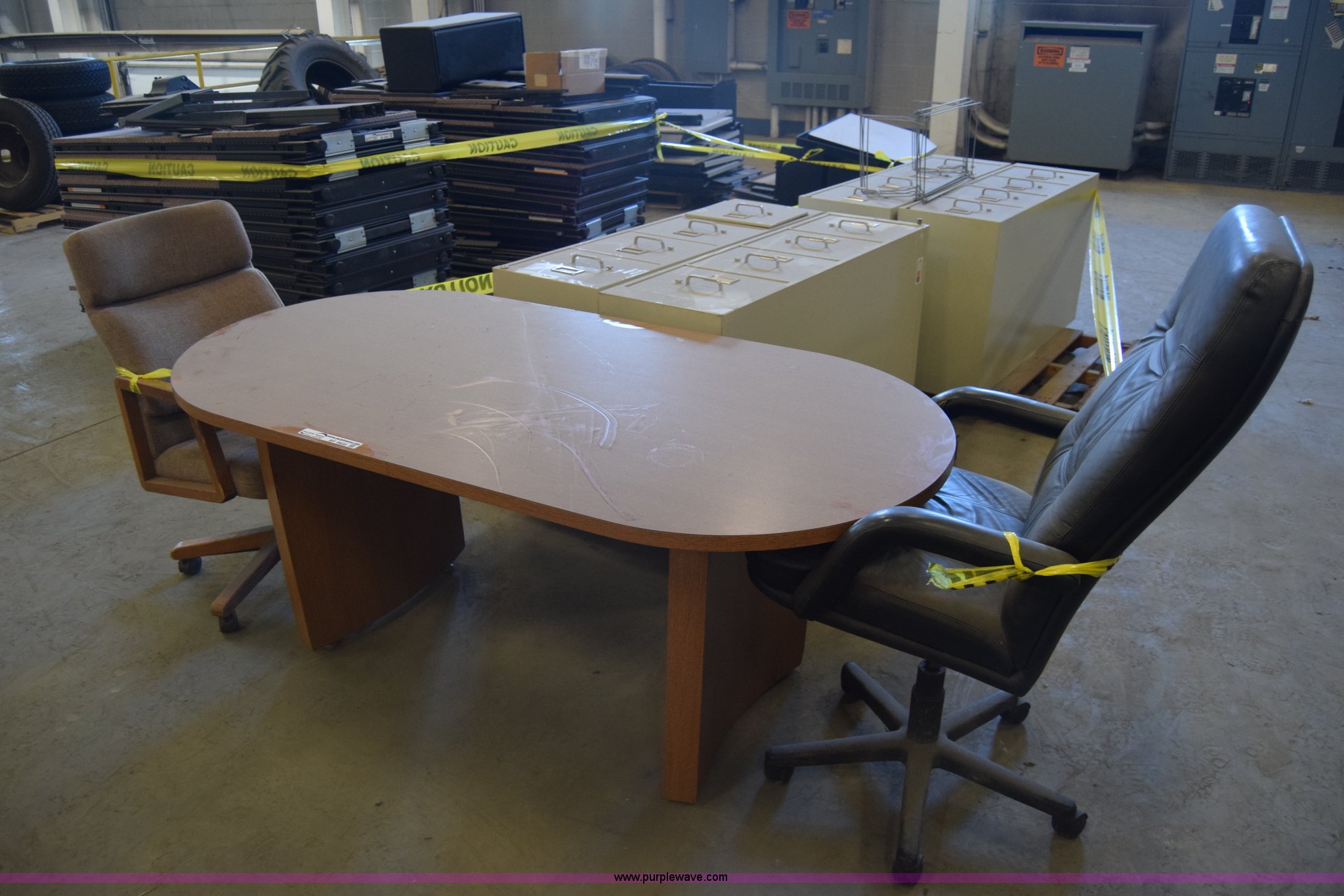 Office furniture in Hutchinson, KS Item BF9838 sold Purple Wave