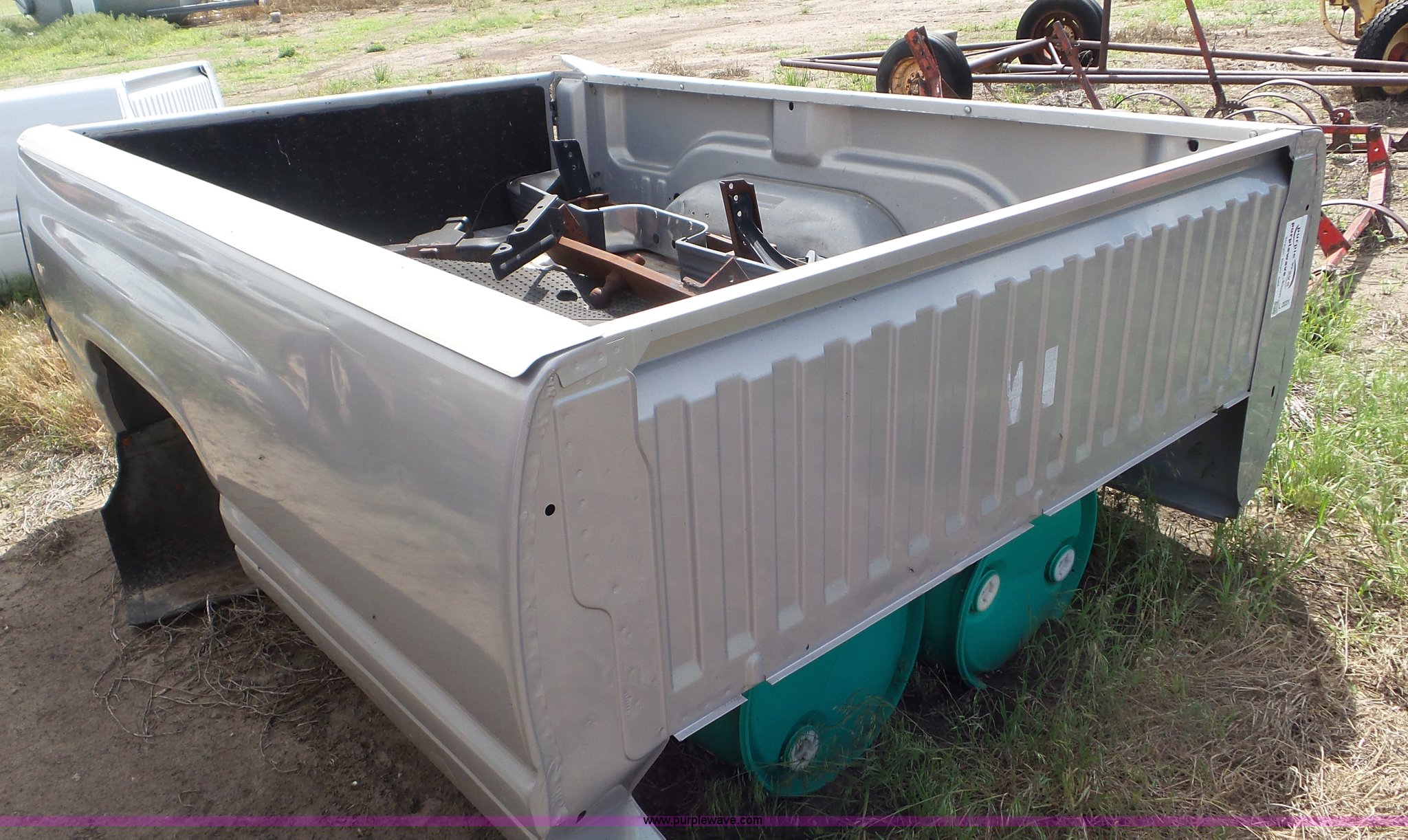 Dodge pickup truck bed in Hays, KS Item L2031 sold Purple Wave