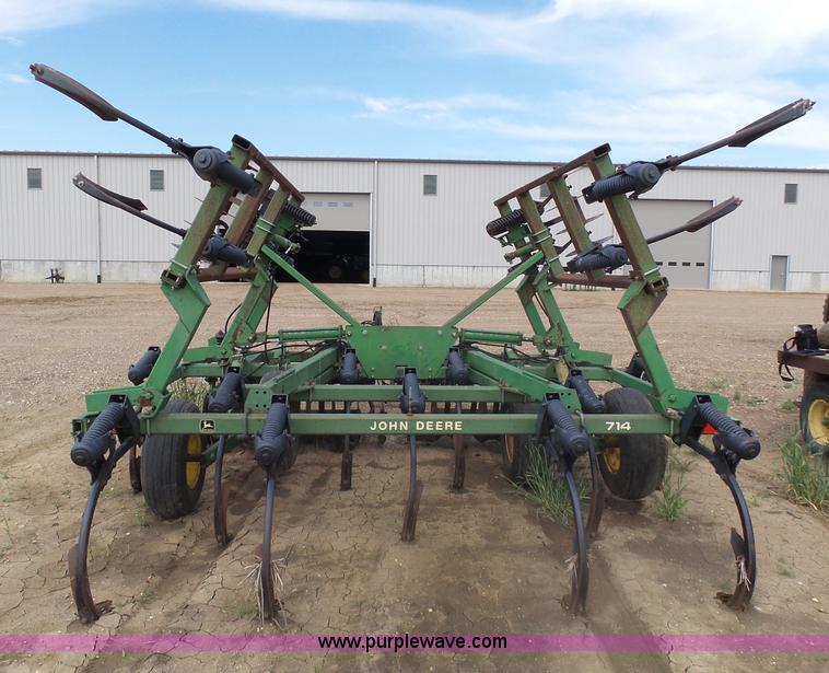 image for item AL9160 John Deere 714 mulch finisher