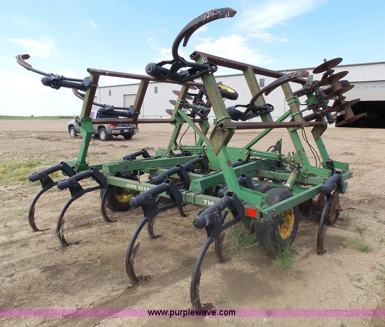 image for item AL9160 John Deere 714 mulch finisher