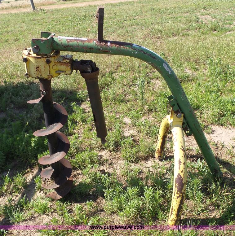 image for item AR9279 John Deere post hole auger