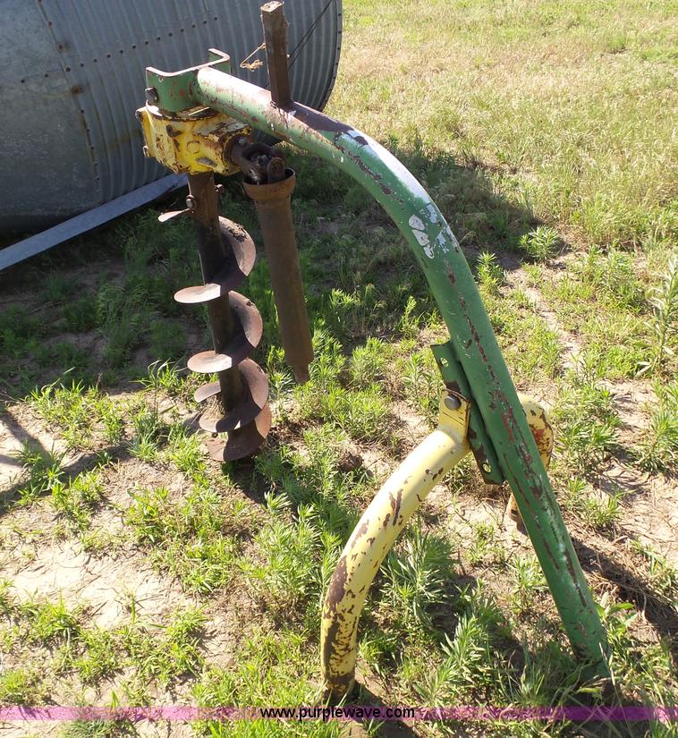 image for item AR9279 John Deere post hole auger
