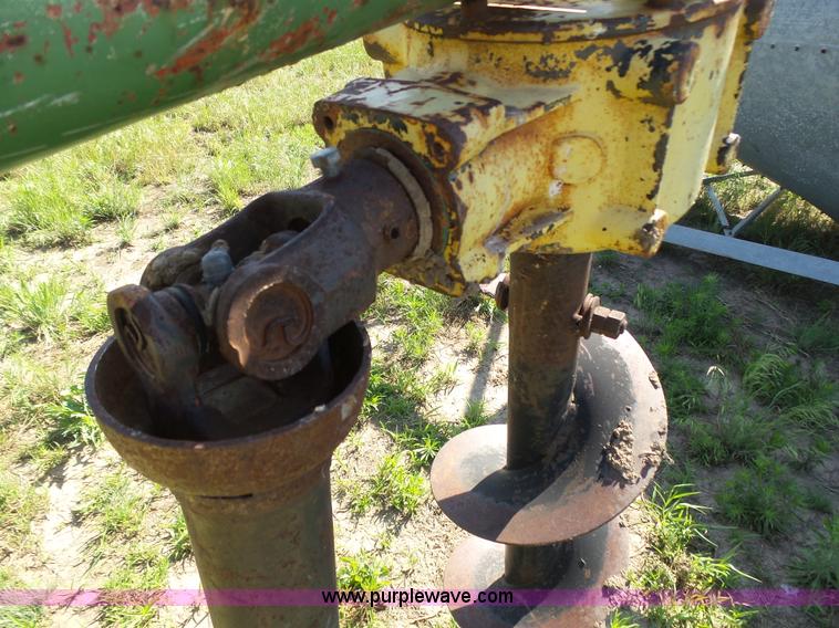 image for item AR9279 John Deere post hole auger