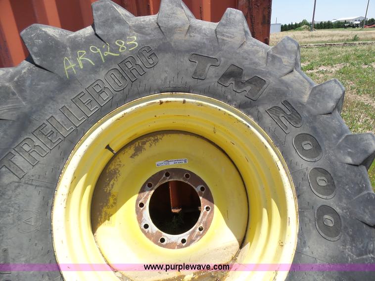 image for item AR9283 (2) 800/65R32 tires