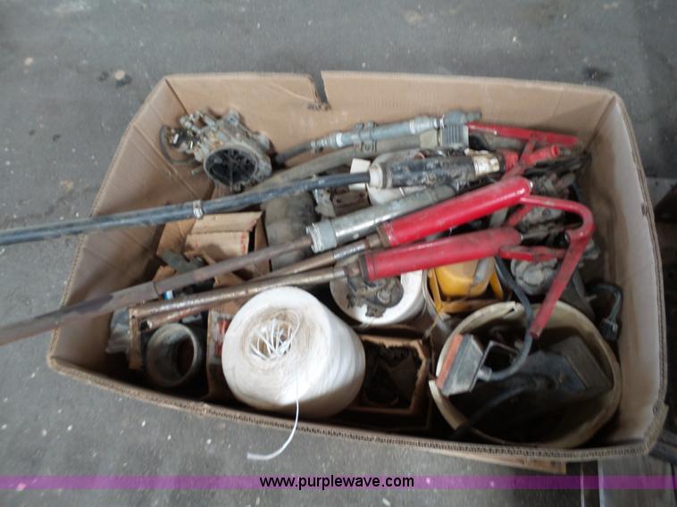 image for item BZ9165 Tractor weights and parts