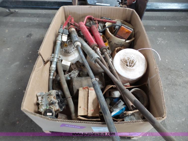 image for item BZ9165 Tractor weights and parts