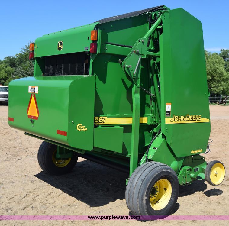 image for item CB9278 2009 John Deere 567 round baler