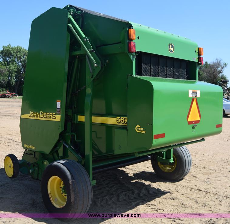 image for item CB9278 2009 John Deere 567 round baler