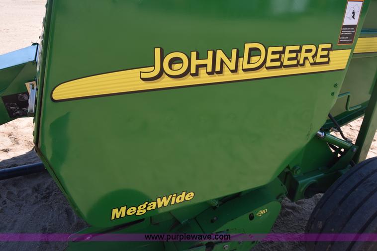 image for item CB9278 2009 John Deere 567 round baler