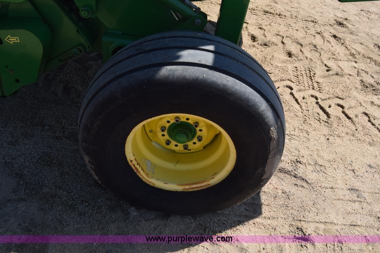 image for item CB9278 2009 John Deere 567 round baler
