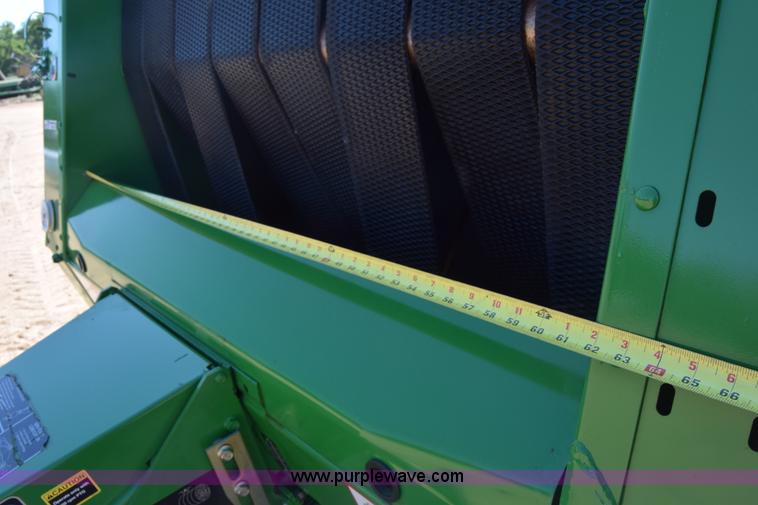 image for item CB9278 2009 John Deere 567 round baler