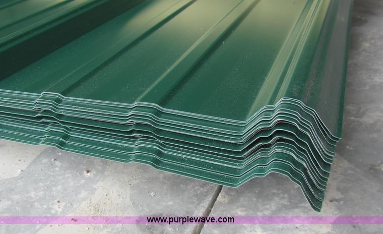image for item F1441 (80) sheets of metal siding/roofing