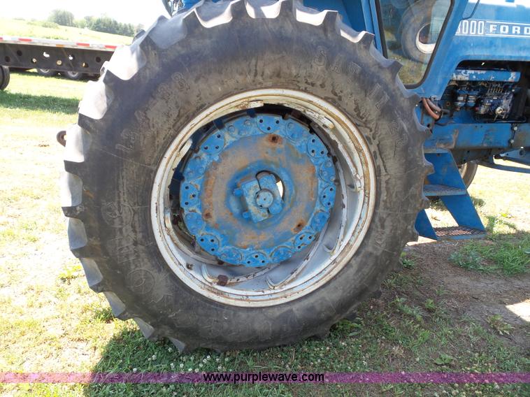 image for item J4881 Ford 8000 tractor