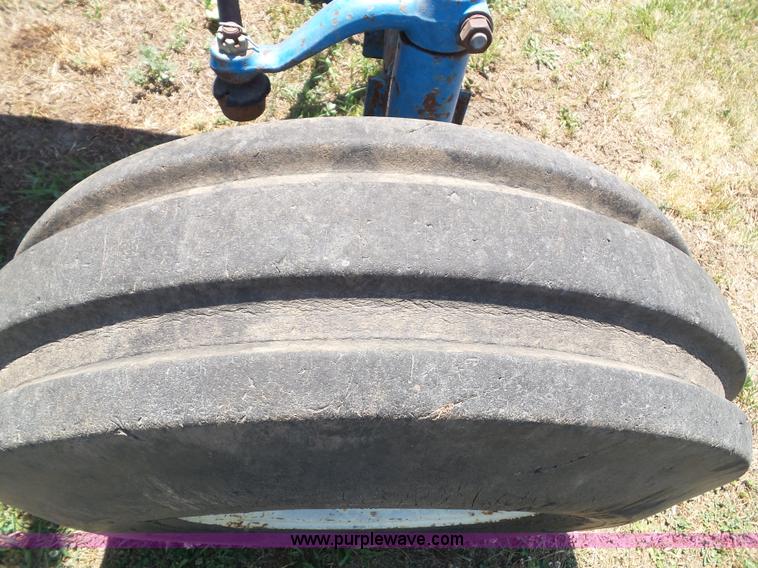 image for item J4881 Ford 8000 tractor