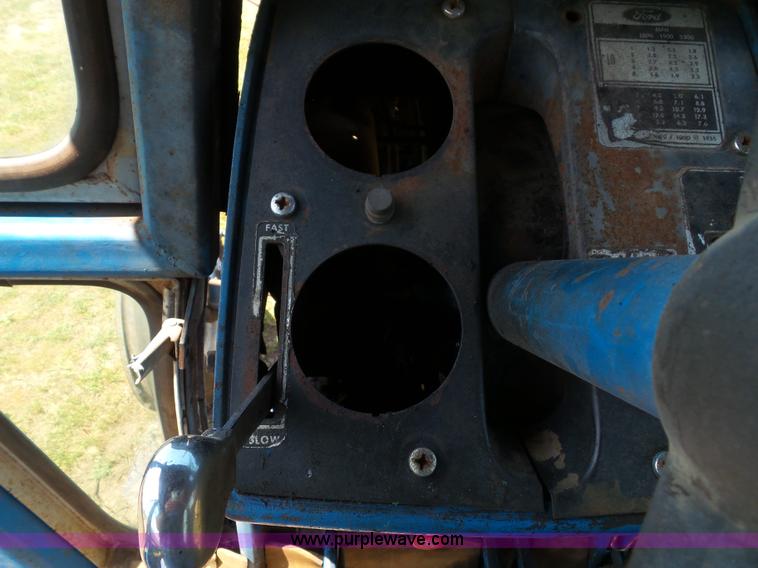 image for item J4881 Ford 8000 tractor