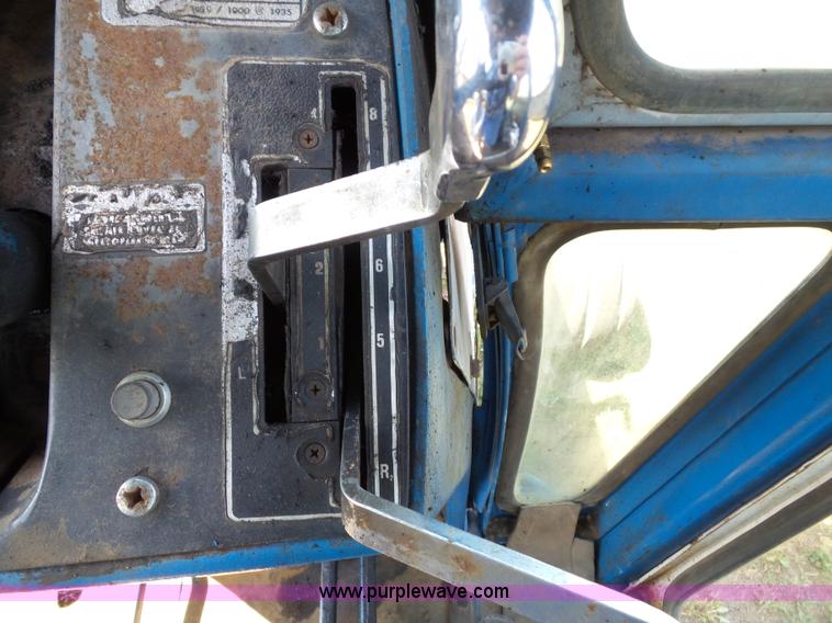 image for item J4881 Ford 8000 tractor