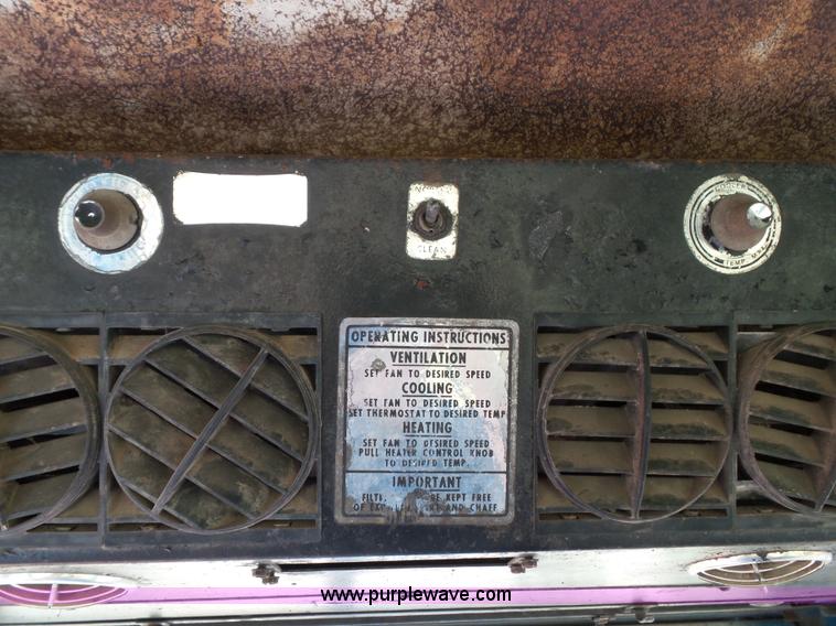 image for item J4881 Ford 8000 tractor