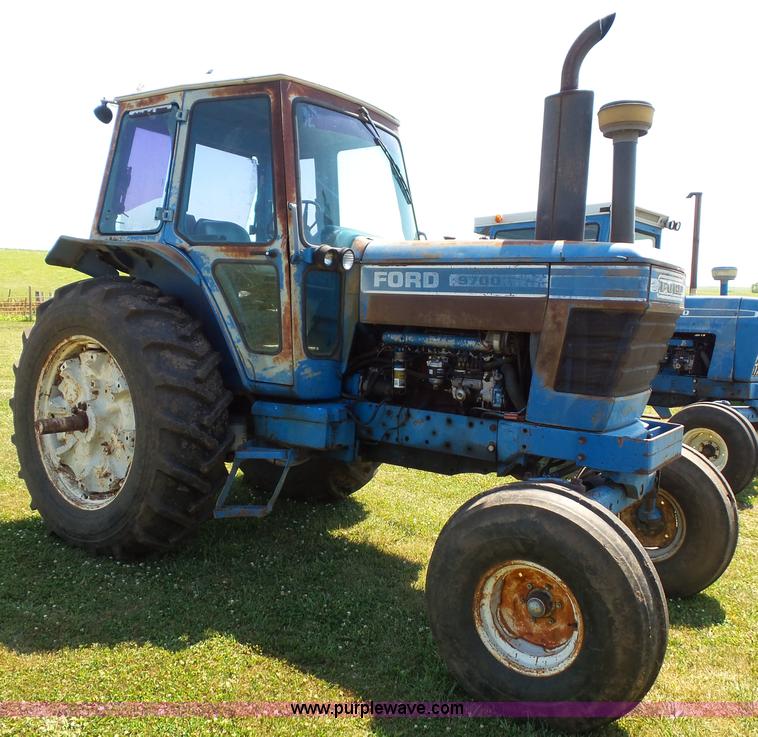 image for item J4882 Ford 9700 tractor