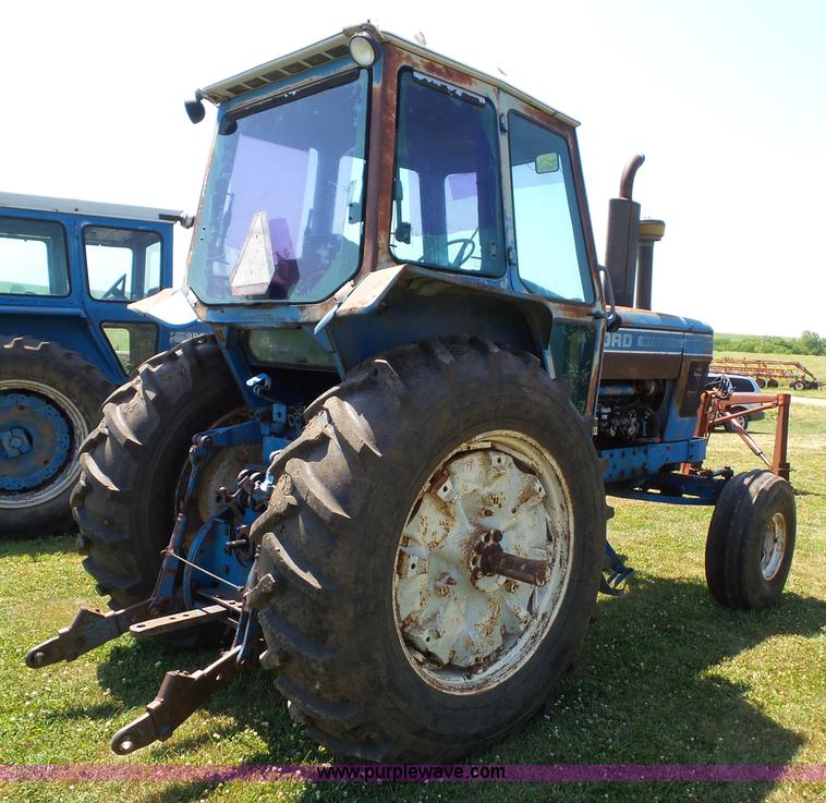 image for item J4882 Ford 9700 tractor