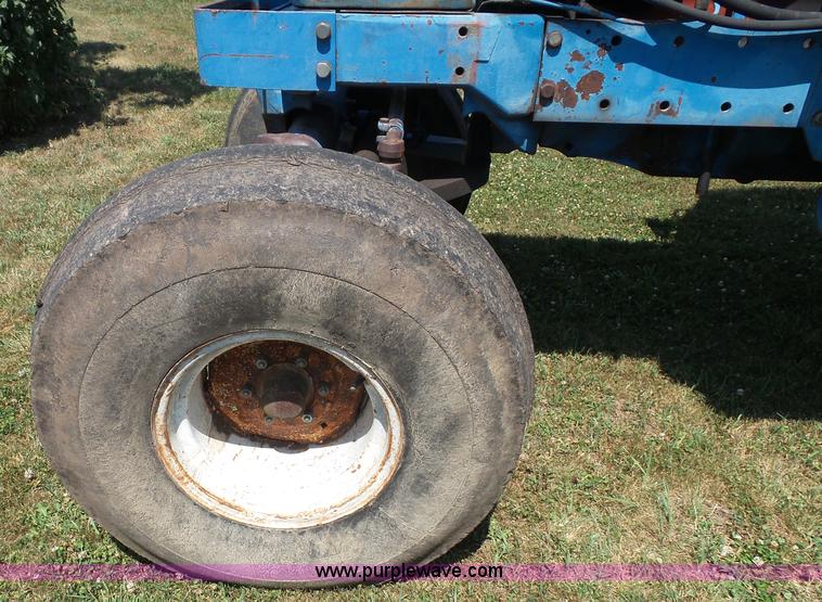 image for item J4882 Ford 9700 tractor