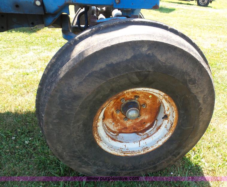 image for item J4882 Ford 9700 tractor