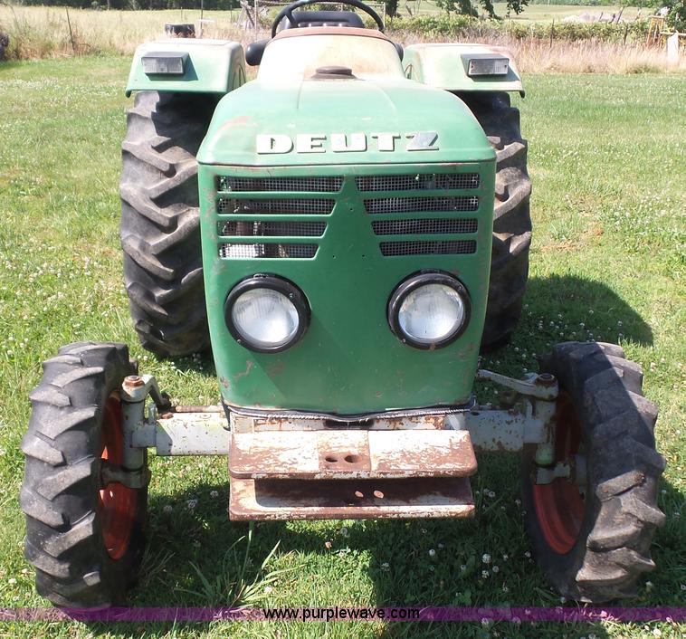 image for item J5833 Deutz D3006 tractor