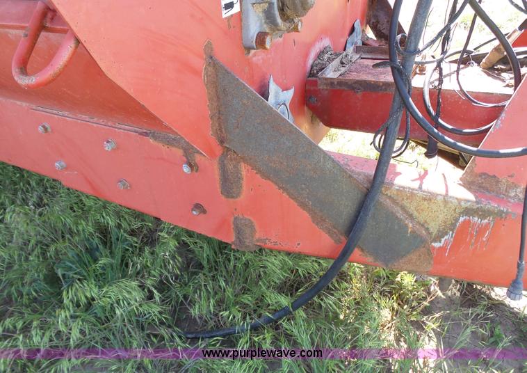 image for item J6053 Gehl MF7335 feed wagon