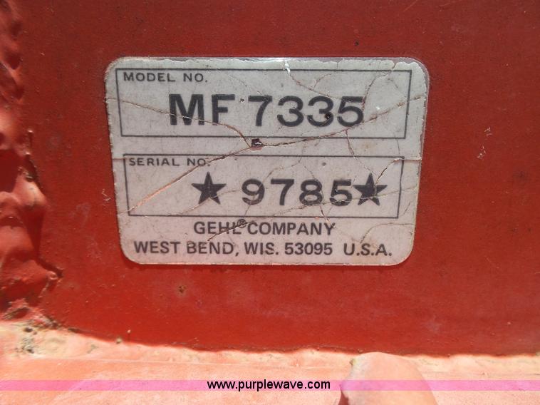 image for item J6053 Gehl MF7335 feed wagon