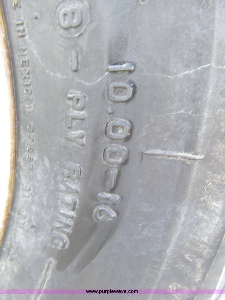 image for item J6057 1978 John Deere 4440 tractor