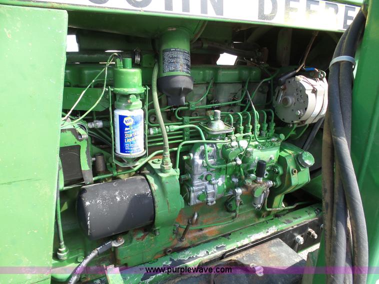 image for item J6057 1978 John Deere 4440 tractor