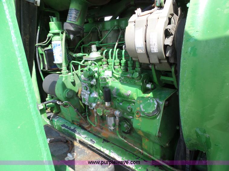 image for item J6057 1978 John Deere 4440 tractor