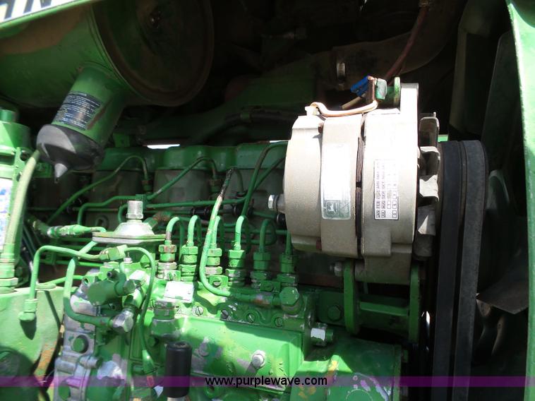 image for item J6057 1978 John Deere 4440 tractor