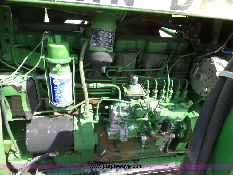 image for item J6057 1978 John Deere 4440 tractor