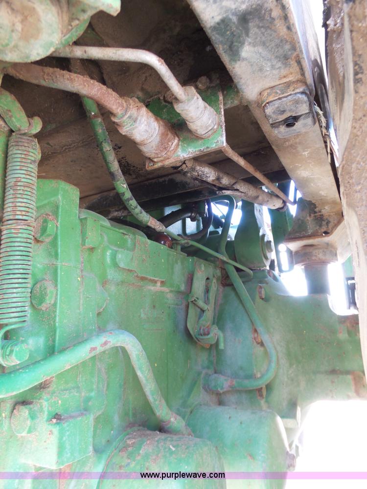 image for item J6057 1978 John Deere 4440 tractor