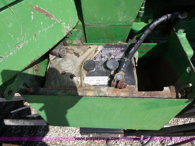 image for item J6057 1978 John Deere 4440 tractor