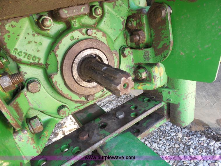 image for item J6057 1978 John Deere 4440 tractor