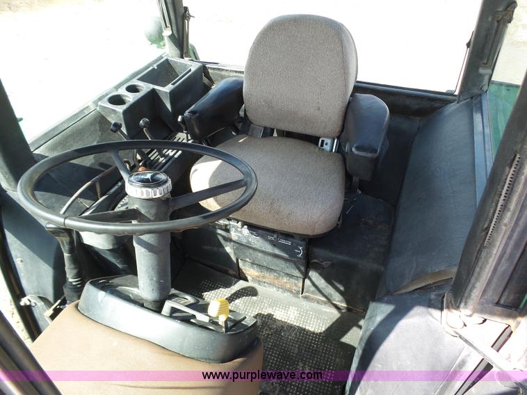 image for item J6057 1978 John Deere 4440 tractor