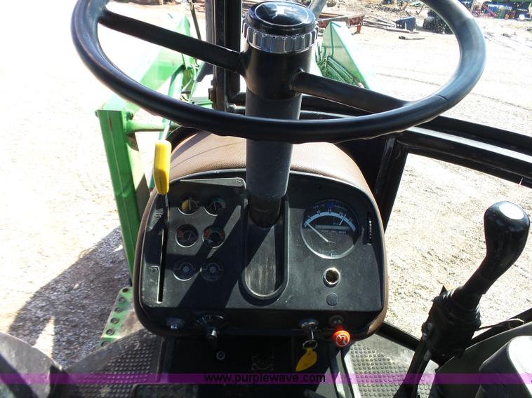 image for item J6057 1978 John Deere 4440 tractor