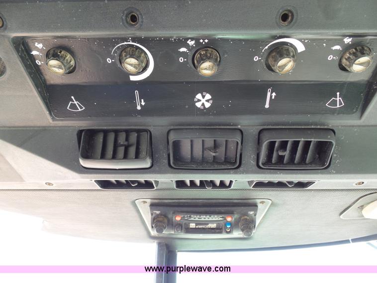 image for item J6057 1978 John Deere 4440 tractor