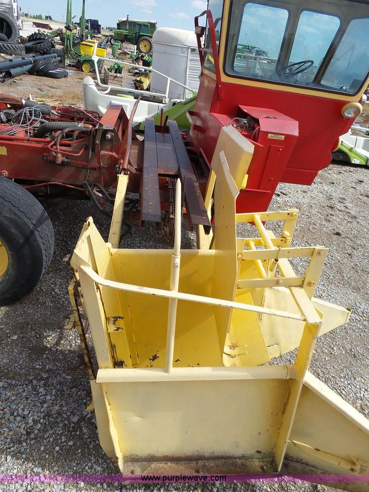 image for item J6058 New Holland 1049 Stackcruiser bale wagon