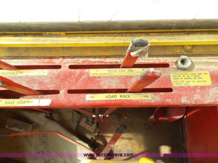 image for item J6058 New Holland 1049 Stackcruiser bale wagon