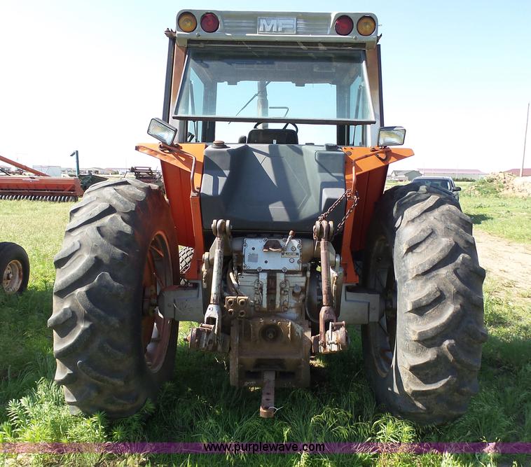 image for item J6070 Massey-Ferguson 2705 tractor